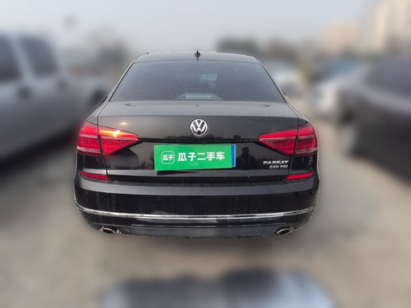 Volkswagen Passat 2016, 65800 км, за 10162 USD