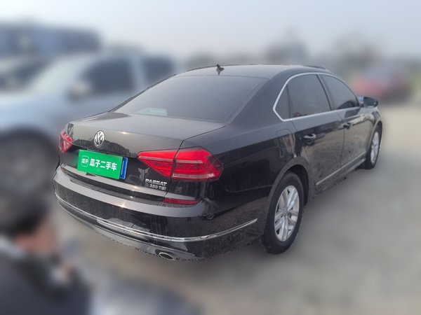 Volkswagen Passat 2016, 65800 км, за 10162 USD - фото 6