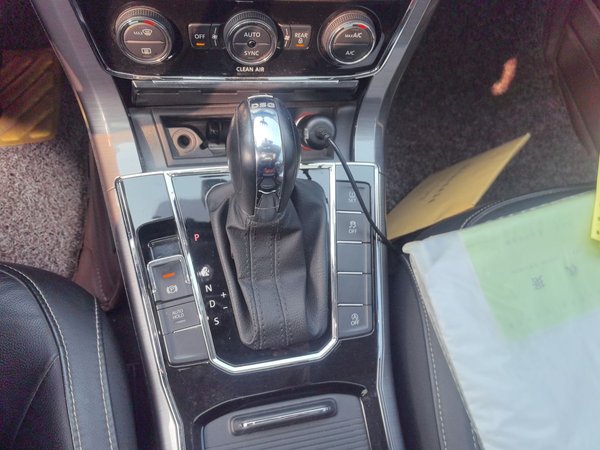 Volkswagen Passat 2016, 65800 км, за 10162 USD - фото 15