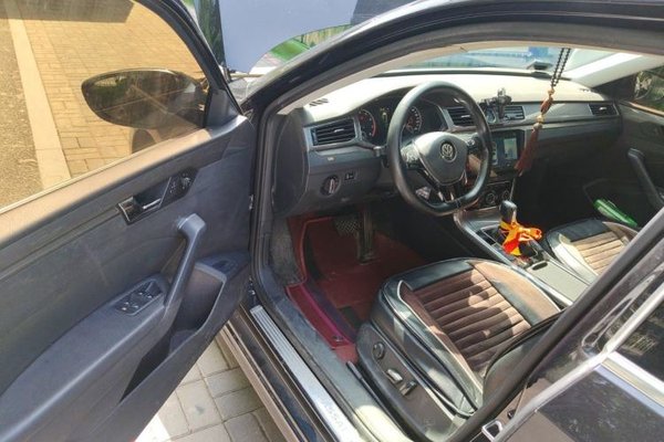 Volkswagen Passat 2016, 66100 км, за 8446 USD - фото 16