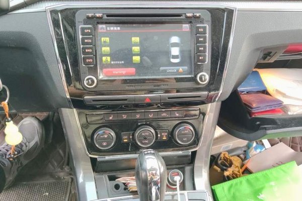 Volkswagen Passat 2016, 45100 км, за 7978 USD - фото 14