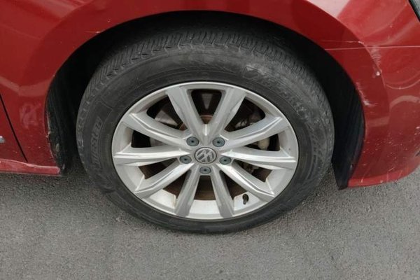 Volkswagen Passat 2016, 45100 км, за 7978 USD - фото 8