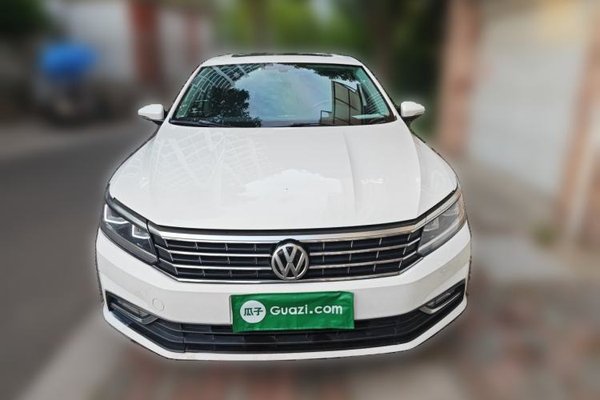 Volkswagen Passat 2016, 160400 км, за 6122 USD