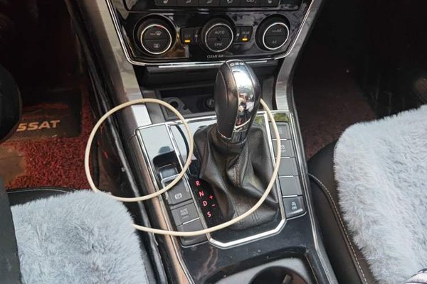 Volkswagen Passat 2016, 160400 км, за 6122 USD - фото 14