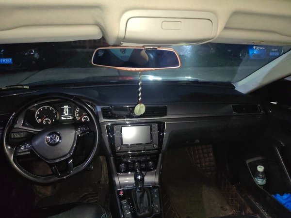 Volkswagen Passat 2017, 130100 км, за 8078 USD - фото 19