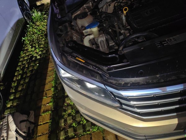 Volkswagen Passat 2017, 130100 км, за 8078 USD - фото 7