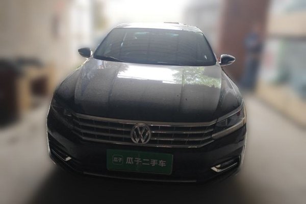 Volkswagen Passat 2017, 135900 км, за 9838 USD