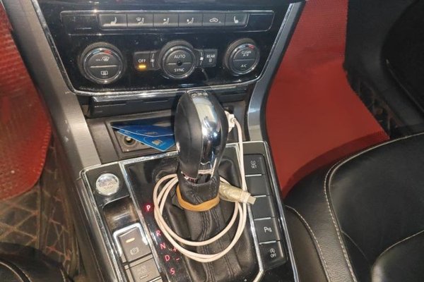Volkswagen Passat 2017, 135900 км, за 9838 USD - фото 13
