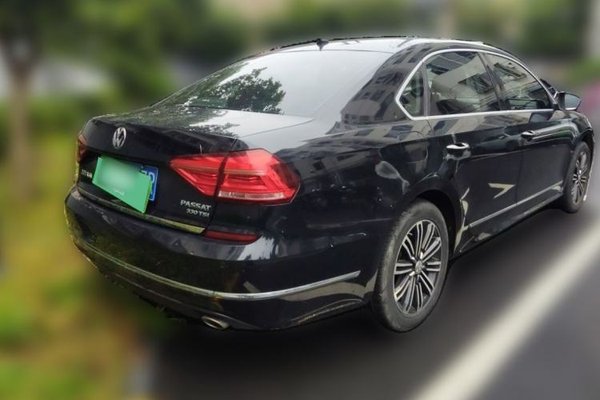 Volkswagen Passat 2017, 32100 км, за 12614 USD - фото 6