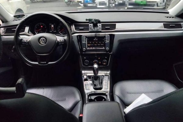Volkswagen Passat 2017, 32100 км, за 12614 USD - фото 16