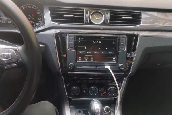 Volkswagen Passat 2017, 70000 км, за 8748 USD - фото 14