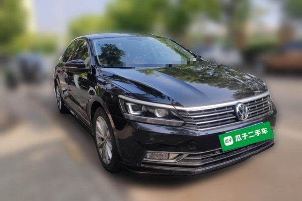 Volkswagen Passat 2017, 70000 км, за 8748 USD