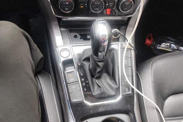 Volkswagen Passat 2017, 70000 км, за 8748 USD - фото 15
