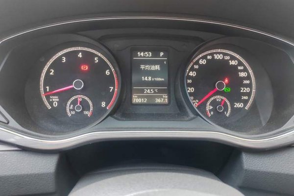 Volkswagen Passat 2017, 70000 км, за 8748 USD - фото 12