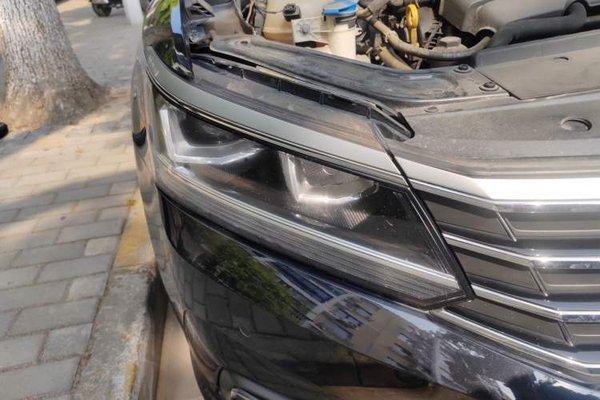 Volkswagen Passat 2017, 70000 км, за 8748 USD - фото 7