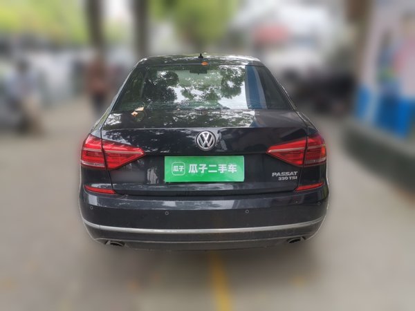 Volkswagen Passat 2017, 95200 км, за 10963 USD