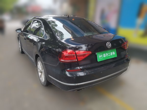 Volkswagen Passat 2017, 95200 км, за 10963 USD