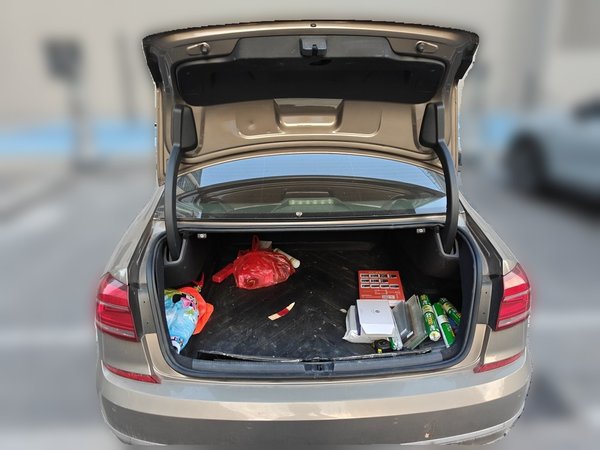 Volkswagen Passat 2017, 193000 км, за 6636 USD - фото 20