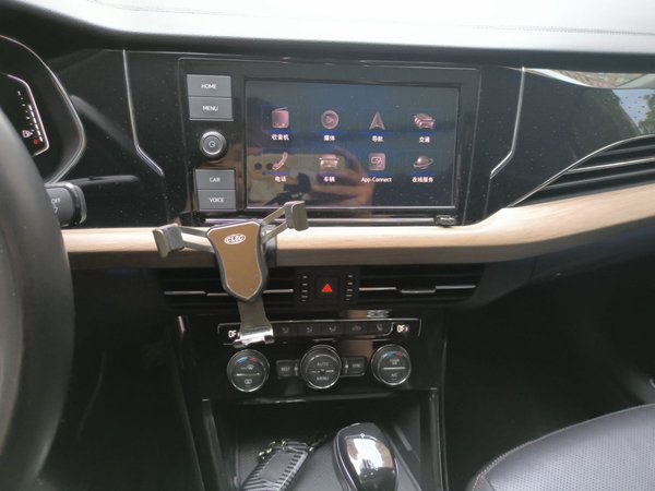 Volkswagen Passat 2019, 132100 км, за 10881 USD - фото 15