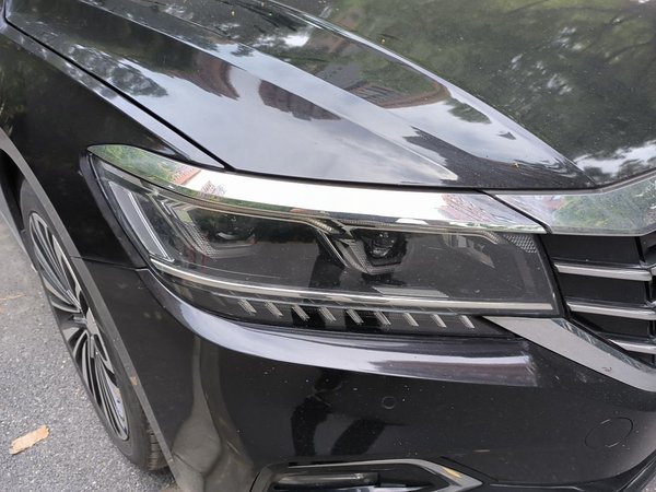 Volkswagen Passat 2019, 132100 км, за 10881 USD - фото 8