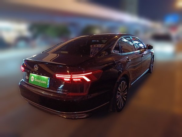 Volkswagen Passat 2019, 60700 км, за 13529 USD - фото 6