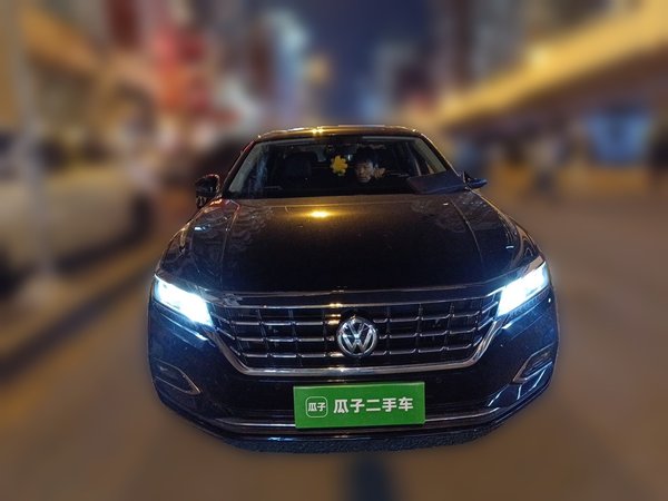 Volkswagen Passat 2019, 60700 км, за 13529 USD