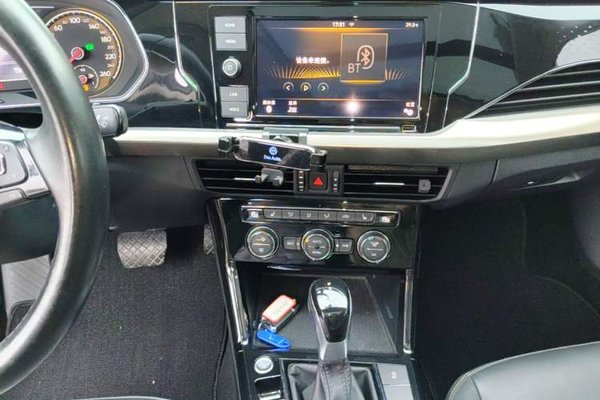 Volkswagen Passat 2019, 75300 км, за 12400 USD - фото 8