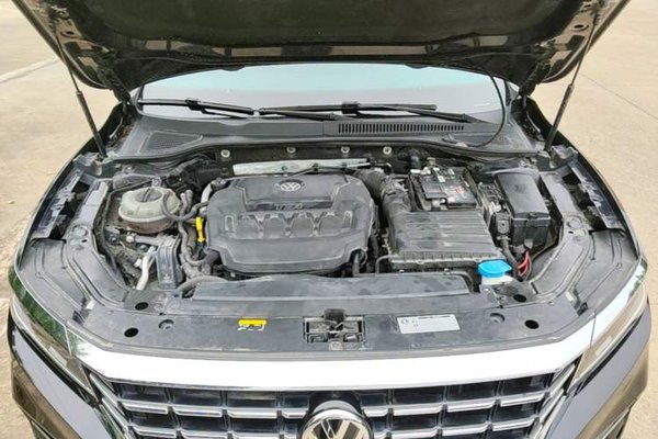 Volkswagen Passat 2019, 75300 км, за 12400 USD - фото 17