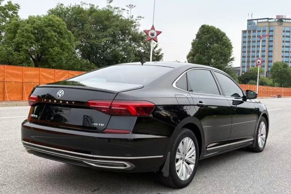Volkswagen Passat 2019, 75300 км, за 12400 USD - фото 25