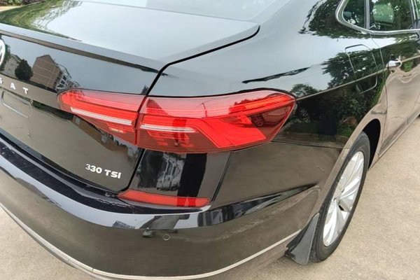 Volkswagen Passat 2019, 75300 км, за 12400 USD