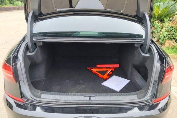 Volkswagen Passat 2019, 75300 км, за 12400 USD - фото 15