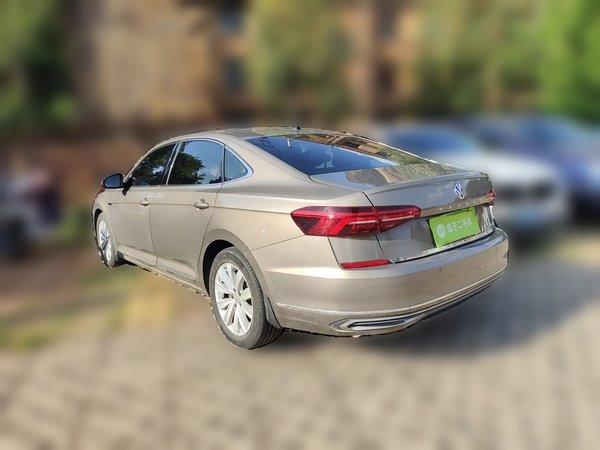 Volkswagen Passat 2019, 98500 км, за 13488 USD
