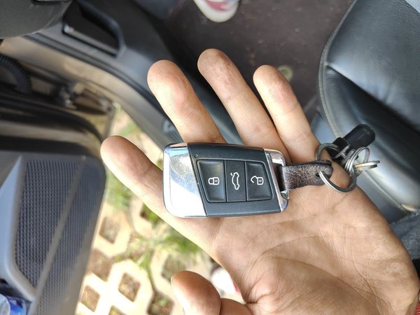 Volkswagen Passat 2019, 98500 км, за 13488 USD - фото 9