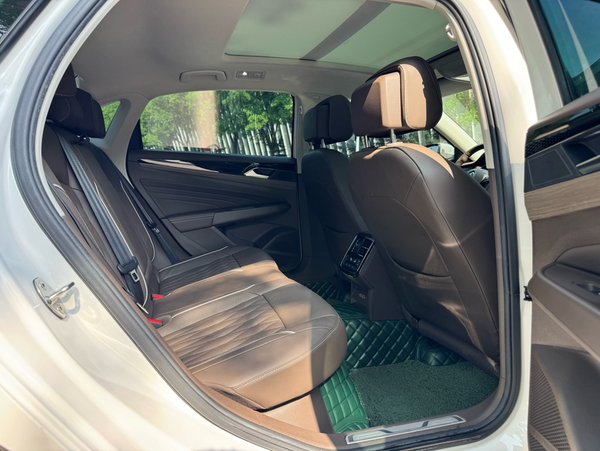 Volkswagen Passat 2019, 89700 км, за 13616 USD - фото 14