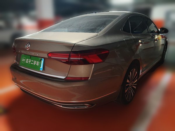 Volkswagen Passat 2019, 87400 км, за 14304 USD - фото 6