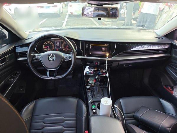 Volkswagen Passat 2020, 77500 км, за 11531 USD - фото 10