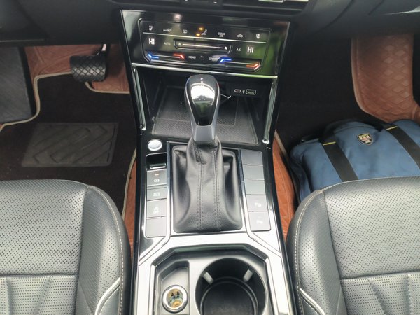 Volkswagen Passat 2022, 23500 км, за 19665 USD - фото 12