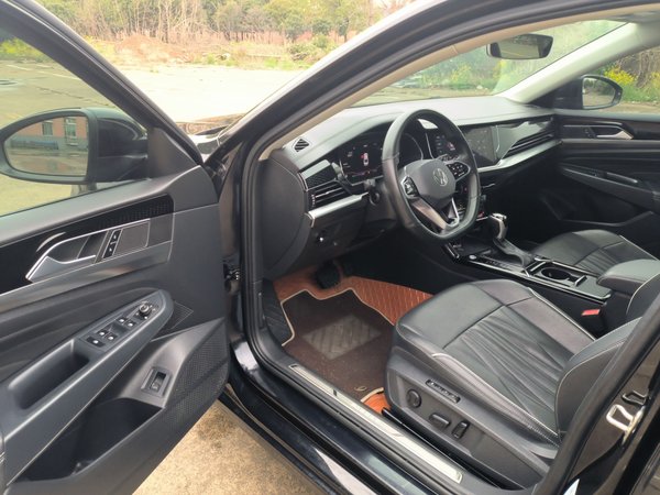 Volkswagen Passat 2022, 23500 км, за 19665 USD - фото 20