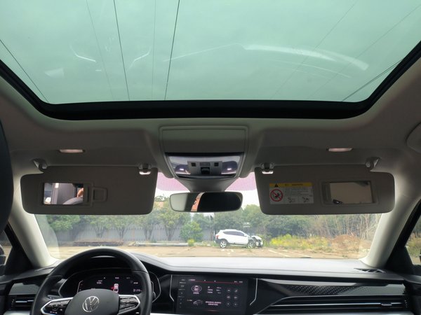 Volkswagen Passat 2022, 23500 км, за 19665 USD - фото 15