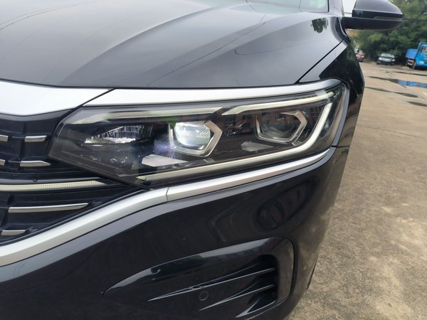 Volkswagen Passat 2022, 23500 км, за 19665 USD - фото 8