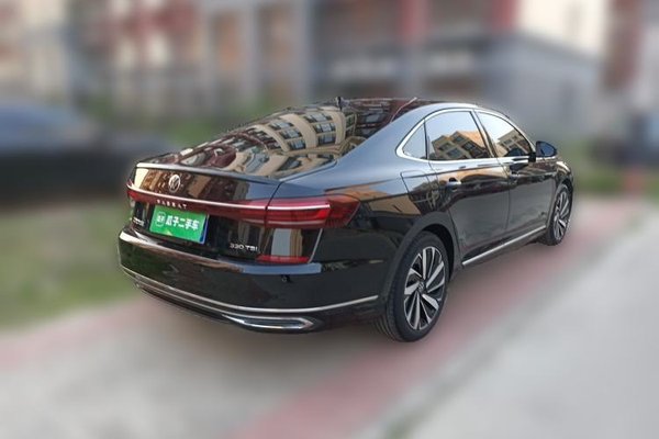 Volkswagen Passat 2022, 30099 км, за 15679 USD - фото 6
