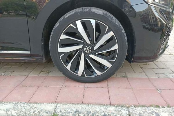 Volkswagen Passat 2022, 30099 км, за 15679 USD - фото 8