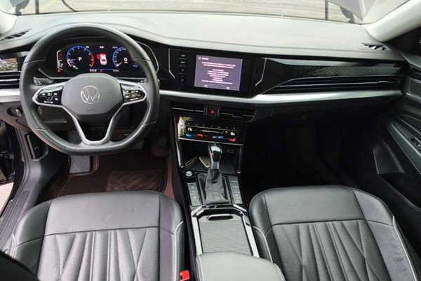 Volkswagen Passat 2022, 32200 км, за 18451 USD - фото 12