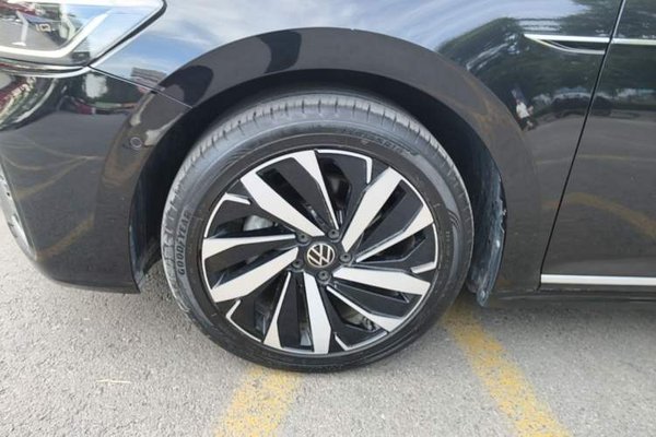 Volkswagen Passat 2022, 32200 км, за 18451 USD - фото 10