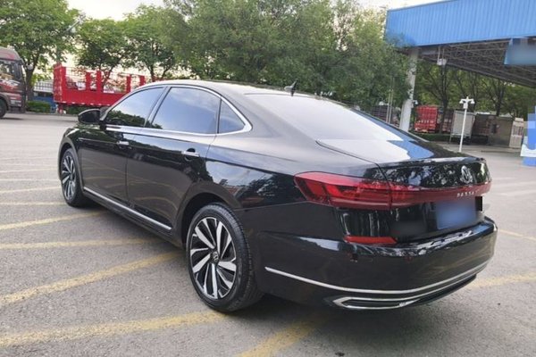 Volkswagen Passat 2022, 32200 км, за 18451 USD