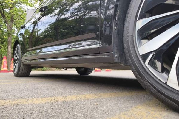Volkswagen Passat 2022, 32200 км, за 18451 USD - фото 26