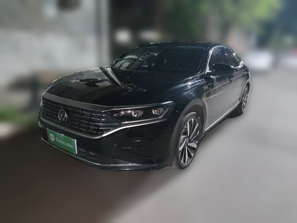 Volkswagen Passat 2022, 35600 км, за 18053 USD