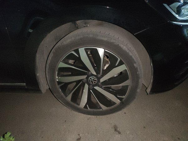 Volkswagen Passat 2022, 35600 км, за 18053 USD