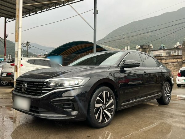 Volkswagen Passat · 2022 год