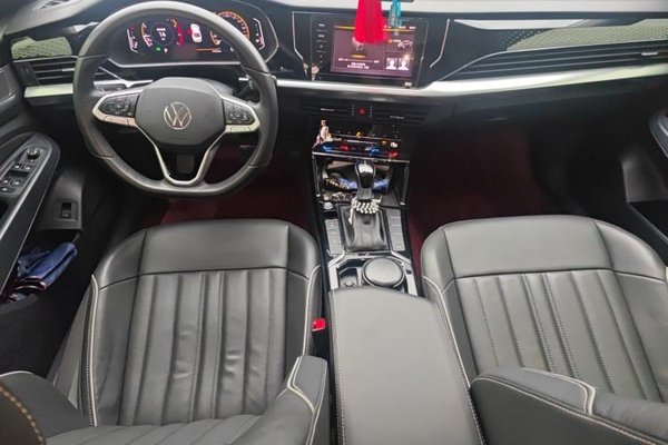 Volkswagen Passat 2022, 47500 км, за 14893 USD - фото 9